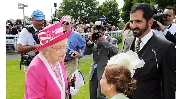 Reina Isabel, Mohamed bin y la princesa Haya de Jordania