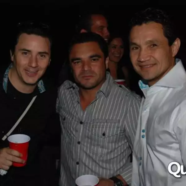 Fiesta en yate de Marcos Constandse