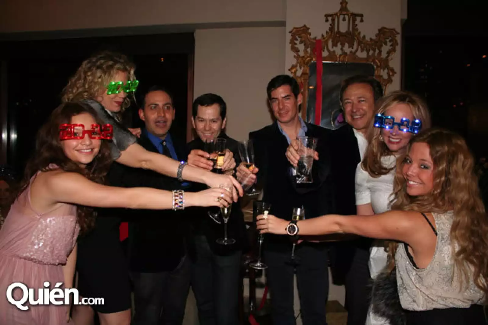 Daniela Wong,Leticia Presutti,Gabriel Rivera Barraza,Rolando Santana,Rick Presutti,Valentín Hernández,Yaz Hernández y Pamela Wong.