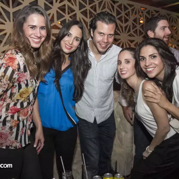 Laura Soto,Gina Yázbek,Bryan Dickins y Marian Nieves y Gabriela Carbajal
