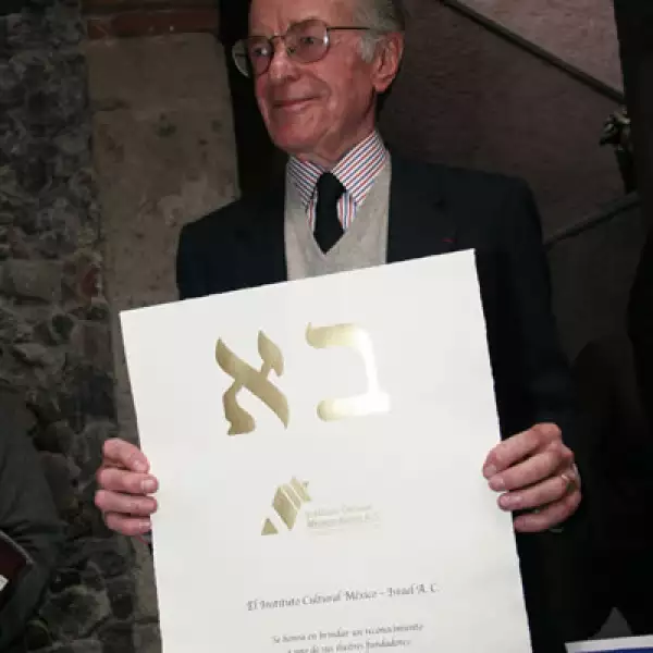 Homenaje a Jacobo Zabludovsky y Leon Davidoff.