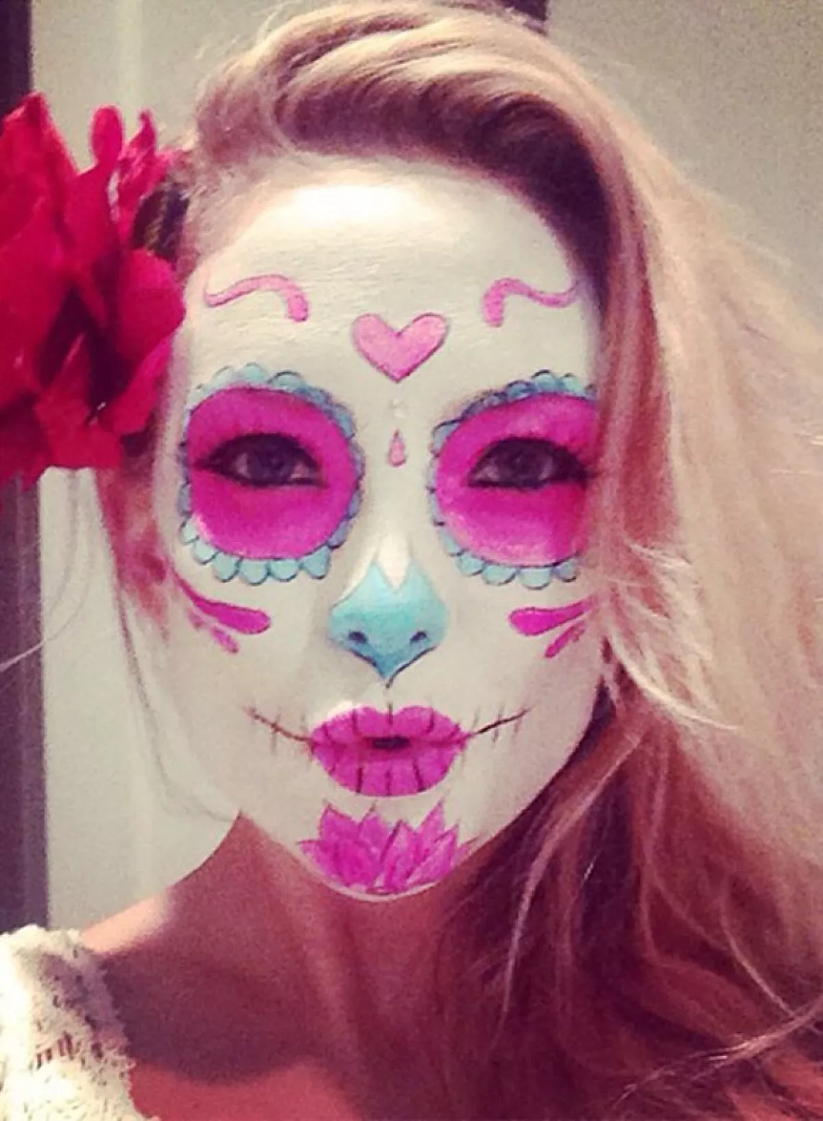Así se maquilló Kate Hudson previo a Halloween.