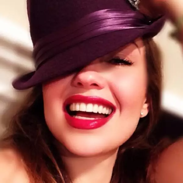 `Feliz día del amoooor! Feliz día de la amistad! Los amooo mis amores, mis amigos virtuales´, posteó Thalía en Twitter.