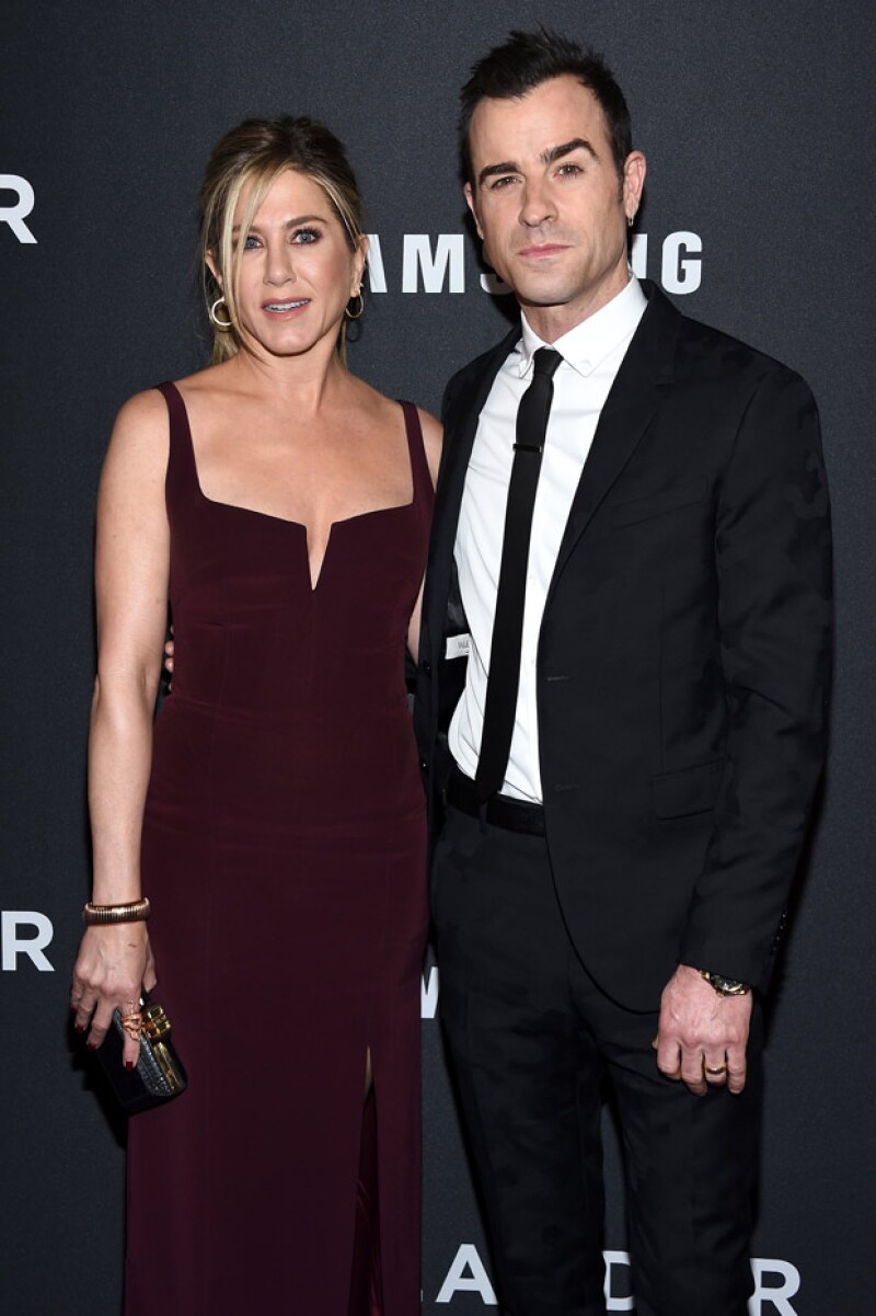 Parece que Jennifer Aniston es fan de los buddymoons, pues para su luna de miel con Justin Theroux se llevó a varios de sus amigos.