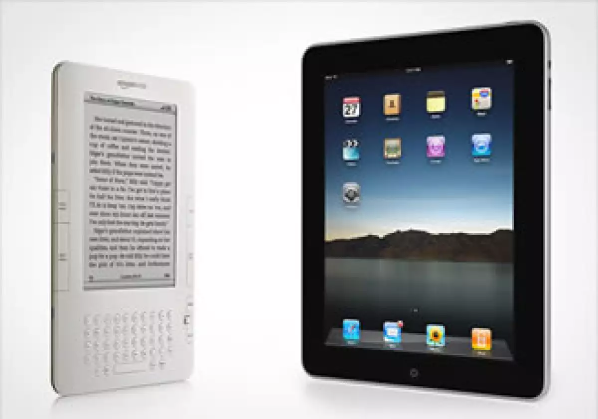 La batalla entre Kindle y iPad ha comenzado. (Foto: Cortesía Amazon y Apple)