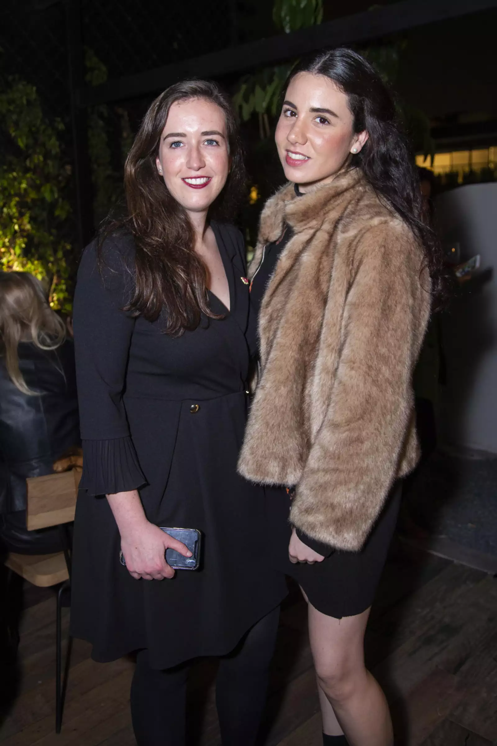 Daniela Fernández, Valeria Domínguez