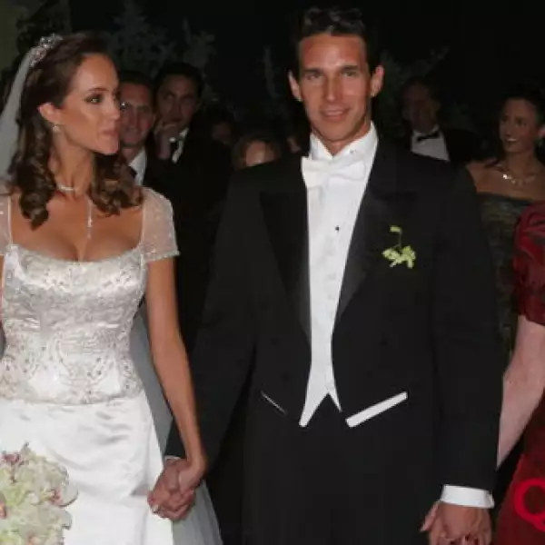 Olivia Peralta, Antonio Hidalgo