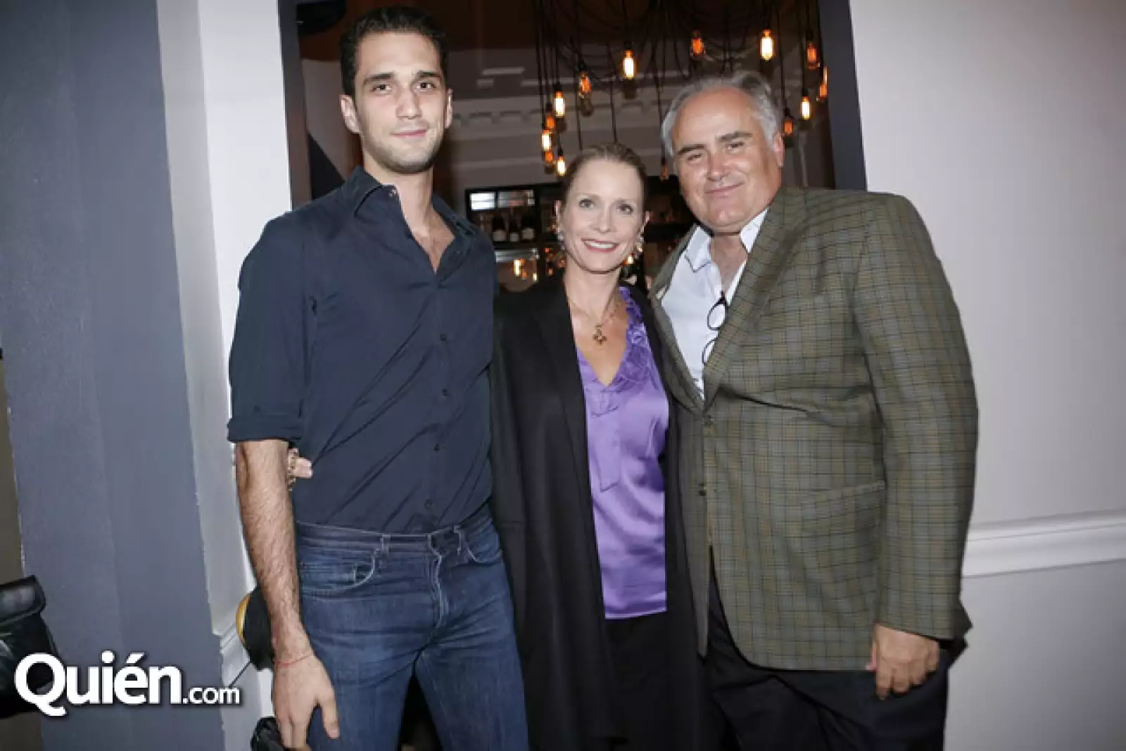 Eduardo de Haro,Regina Lopez,Gerardo Lopez