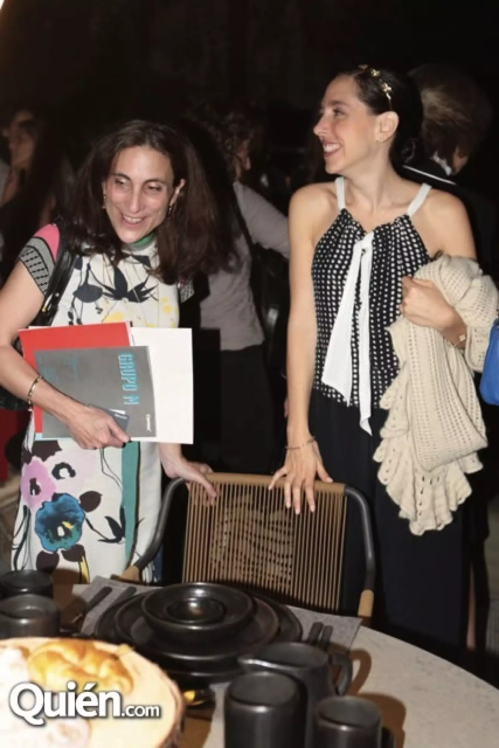 Sonia Cadena,Cristina Flores