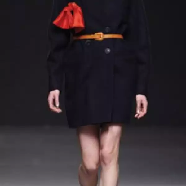 Además sus diseños tienen un toque de ‘glam rock’.