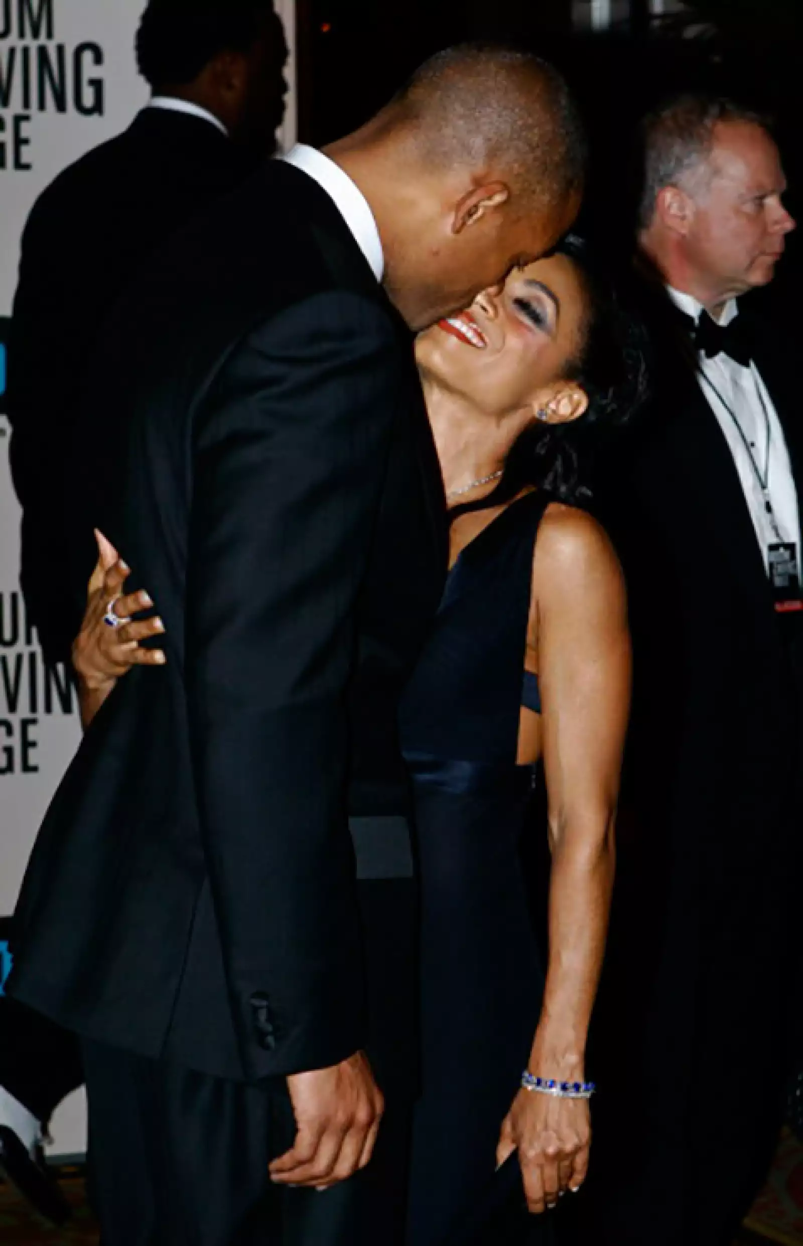 A pesar de los rumores, Will Smith y su esposa Jada Pinkett se muestran más afectuosos que nunca.