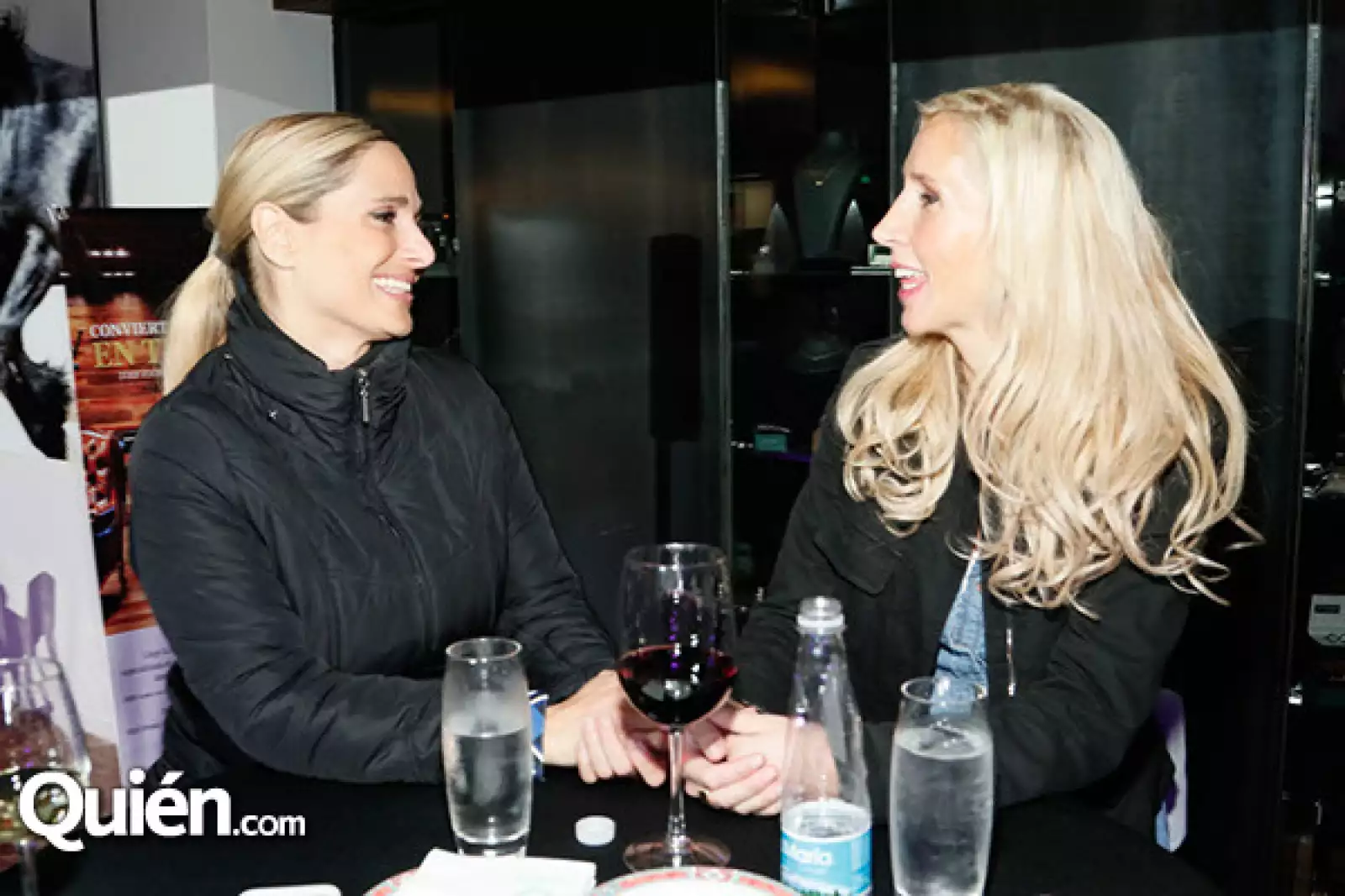 Lizu García y Monique Sainz