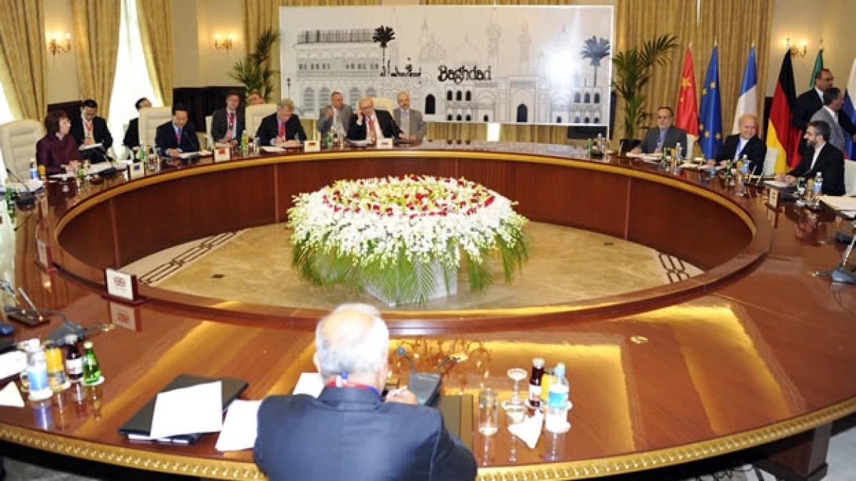 Funcionarios debaten propuesta nuclear con Iran