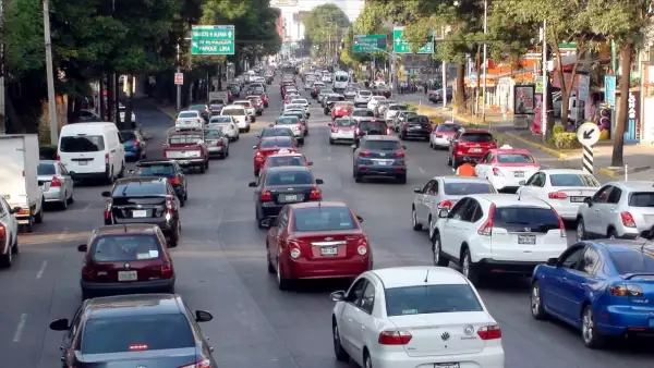 Hoy no circula en CDMX y Edomex: Estos autos descansan el jueves santo 17 de abril
