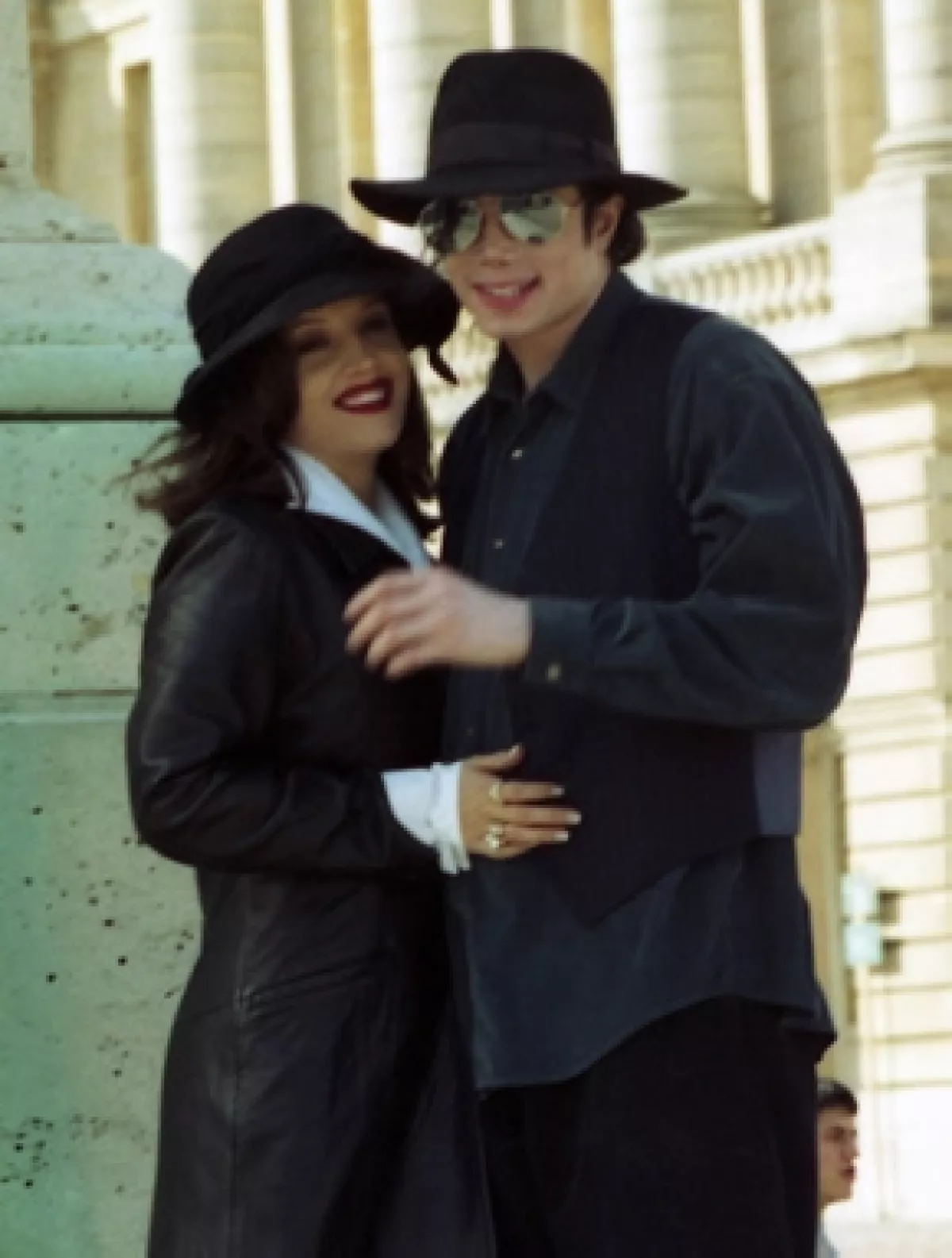 Voceros judiciales informaron que entre los testigos que se presentarán están Diana Ross, Prince, entre otros; además las ex esposas del cantante, Lisa Marie Presley y Debbie Rowe.