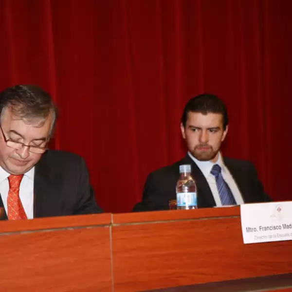 Medalla Anáhuac  a José Antonio Alonso