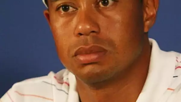 Sin aceptar que ha tenido relaciones extramaritales, en un comunicado, el golfista lamenta haber defraudado a su familia y asegura que trabaja para ser un mejor esposo, padre y persona.