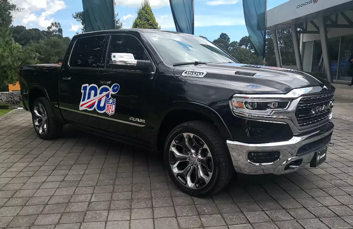 RAM NFL 100.jpg