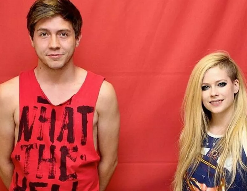 Hace unos días Justin Bieber se comportó de manera "grosera" con sus fans, por ello te presentamos otros casos en los que los famosos no han sido agradecidos.