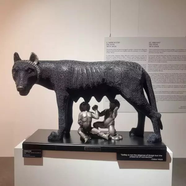 Menchaca Studio presentó diferentes piezas del arte huichol en Mónaco y Milán