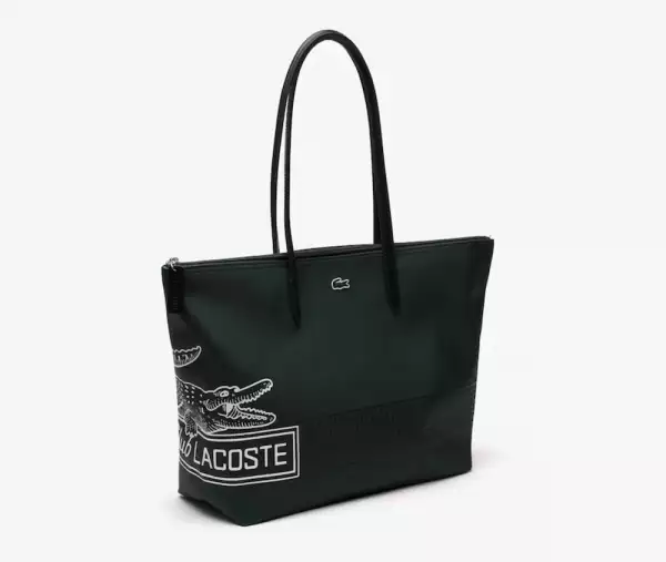 Bolsa verde de Lacoste.