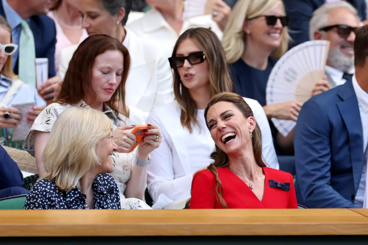 Kate Middleton en la final femenil del Torneo de Wimbledon 2026 con un outfit rojo de Alexander McQueen
