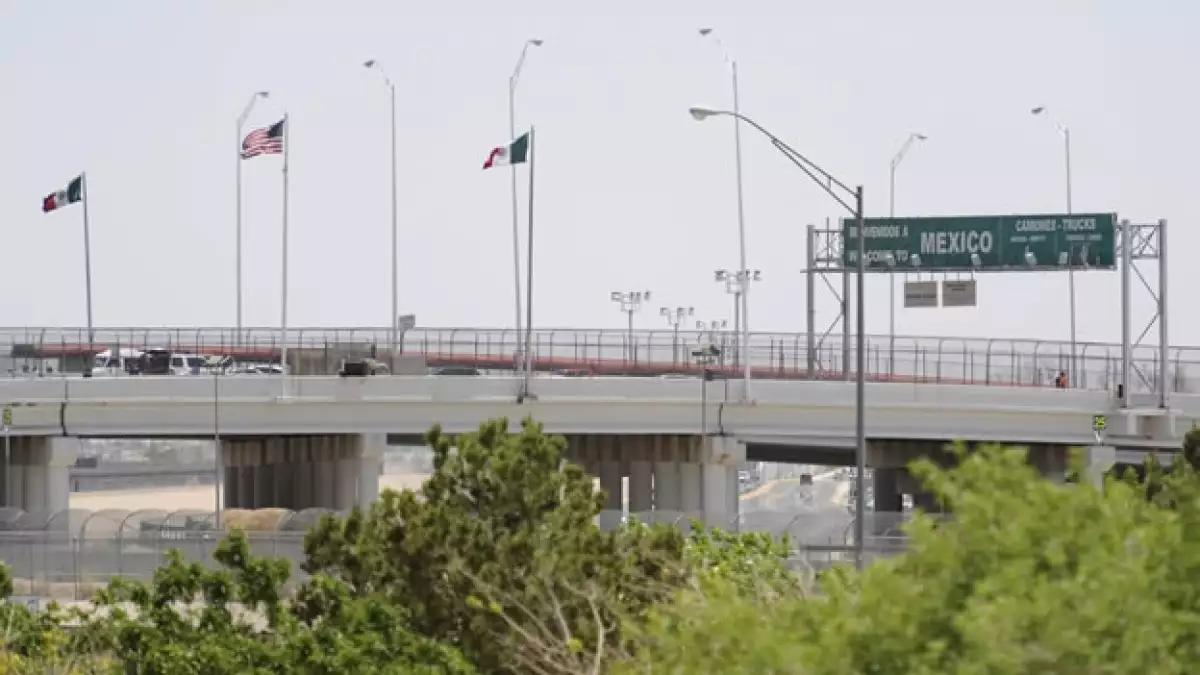 El cruce de Texas hacia México en la ciudad de El Paso; un hombre de origen mexicano murió en la localidad texana el miércoles