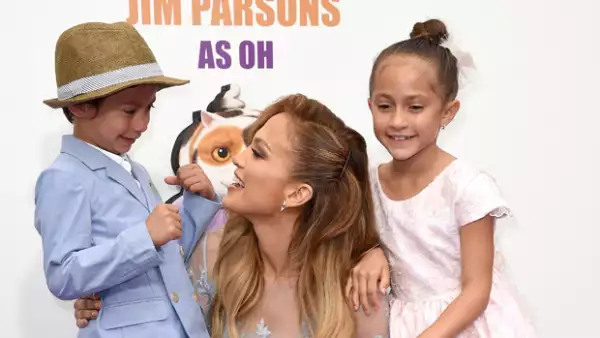 Jennifer Lopez, Max y Emme