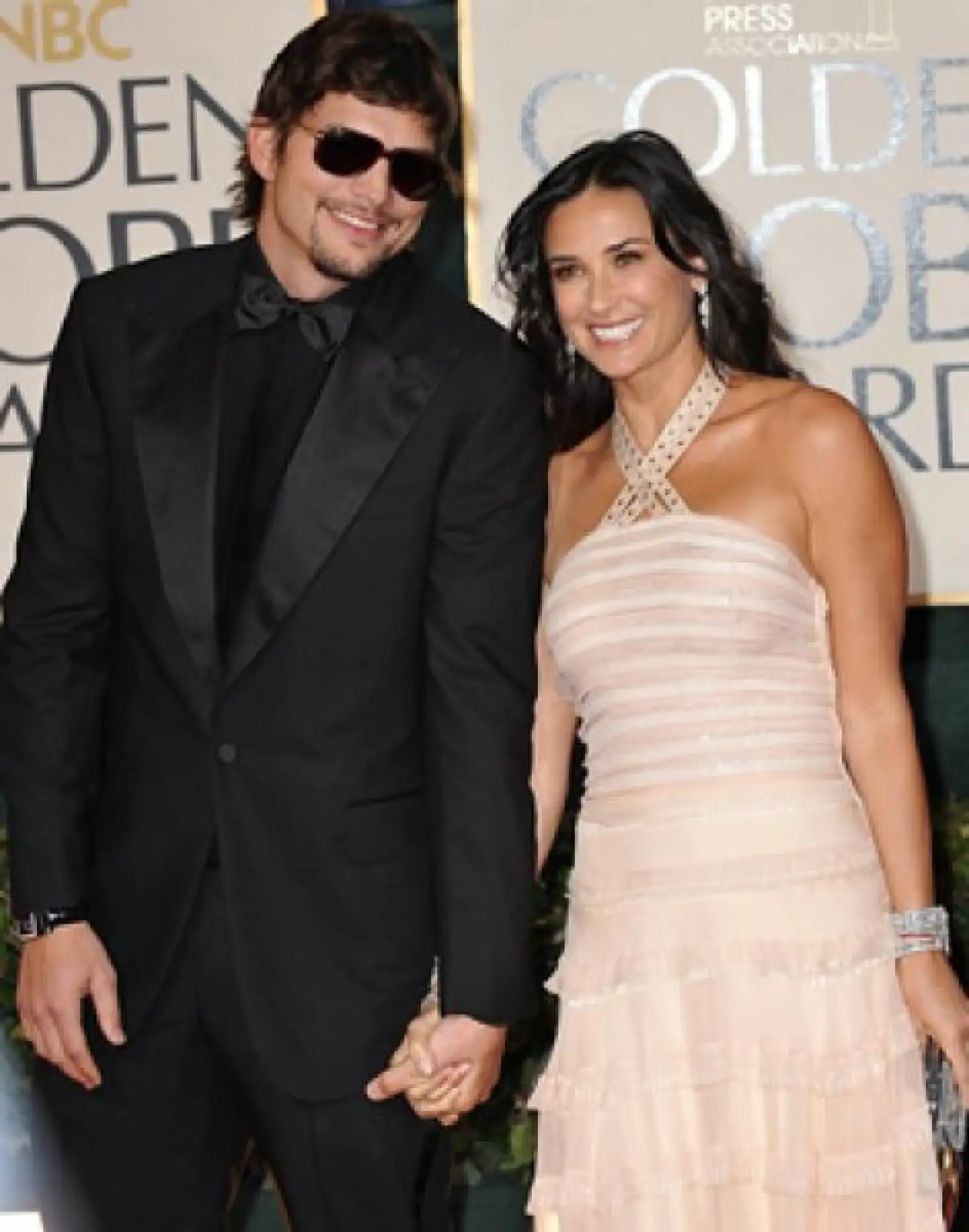 El actor y su esposa, Demi Moore, se han sometido a varios tratamientos de fertilidad sin resultados favorables, por lo que ahora piensan en adoptar un niño.