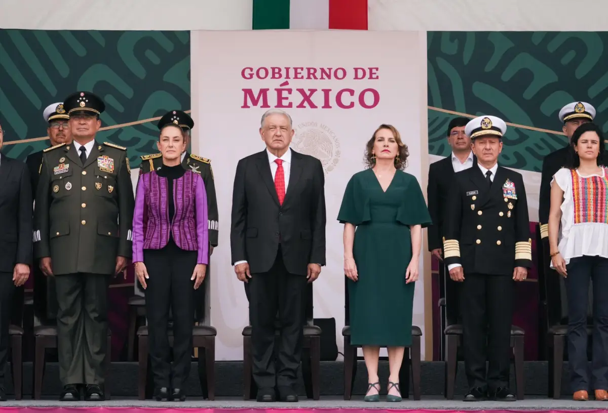 AMLO-ultimo-desfile-septiembre.jpeg
