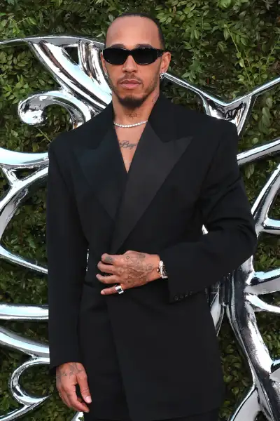 NOSHIRT6.jpg