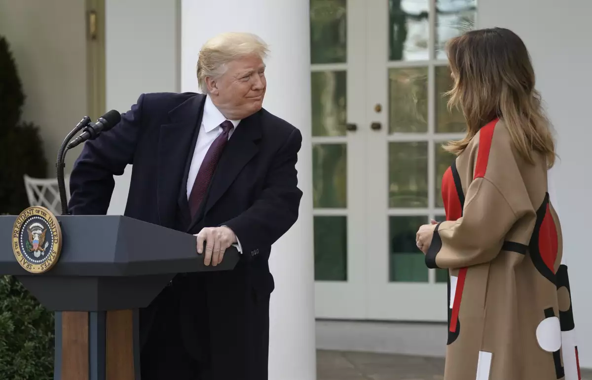 181121 trump melania gracias reu.jpg