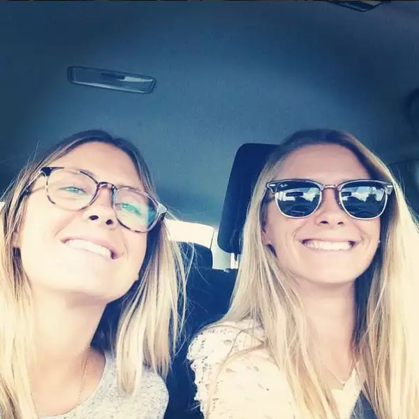 ¡La mejor actitud! A las gemelas Fer y Ale Igartua siempre las vemos sonriendo