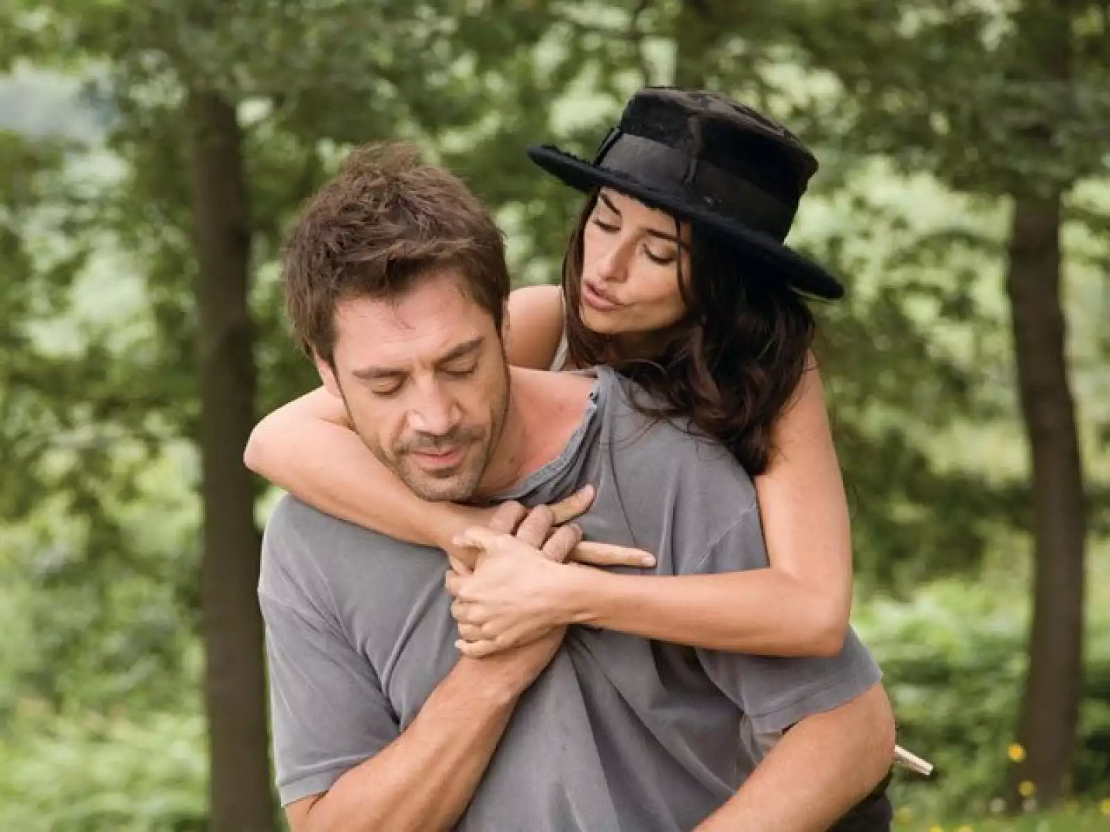 Después de 16 años de no trabajar juntos, Javier y Penélope actuaron bajo la dirección de Woody Allen en `Vicky Christina Barcelona´ en 2008. Aquí durante una de las escenas.