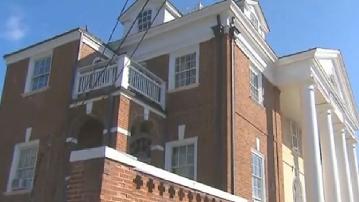 La Universidad de Virginia suspendió las hermandades tras una denuncia de violación