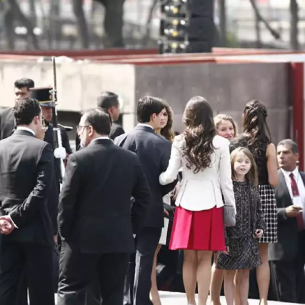 Alejandro Peña, Paulina Peña, Sofía Castro, Regina Castro, Fernanda Castro y Nicole Peña.
