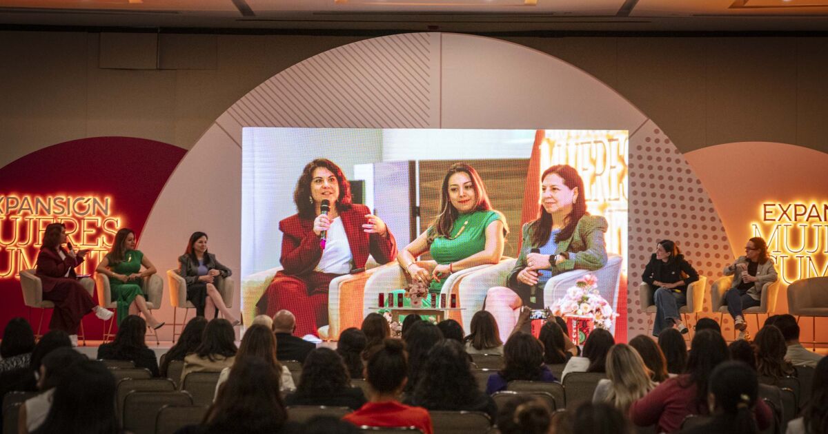 Mujeres en liderazgo: el poder de las redes en el emprendimiento