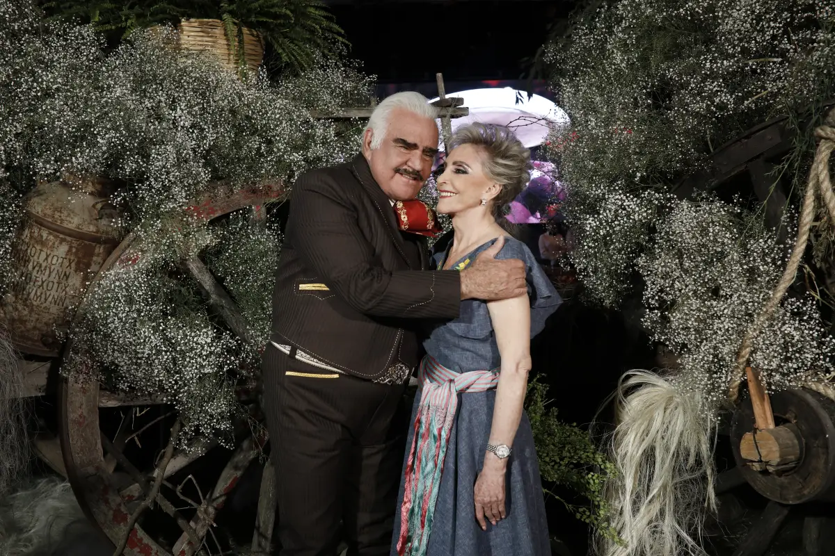 Vicente Fernández y Cuquita