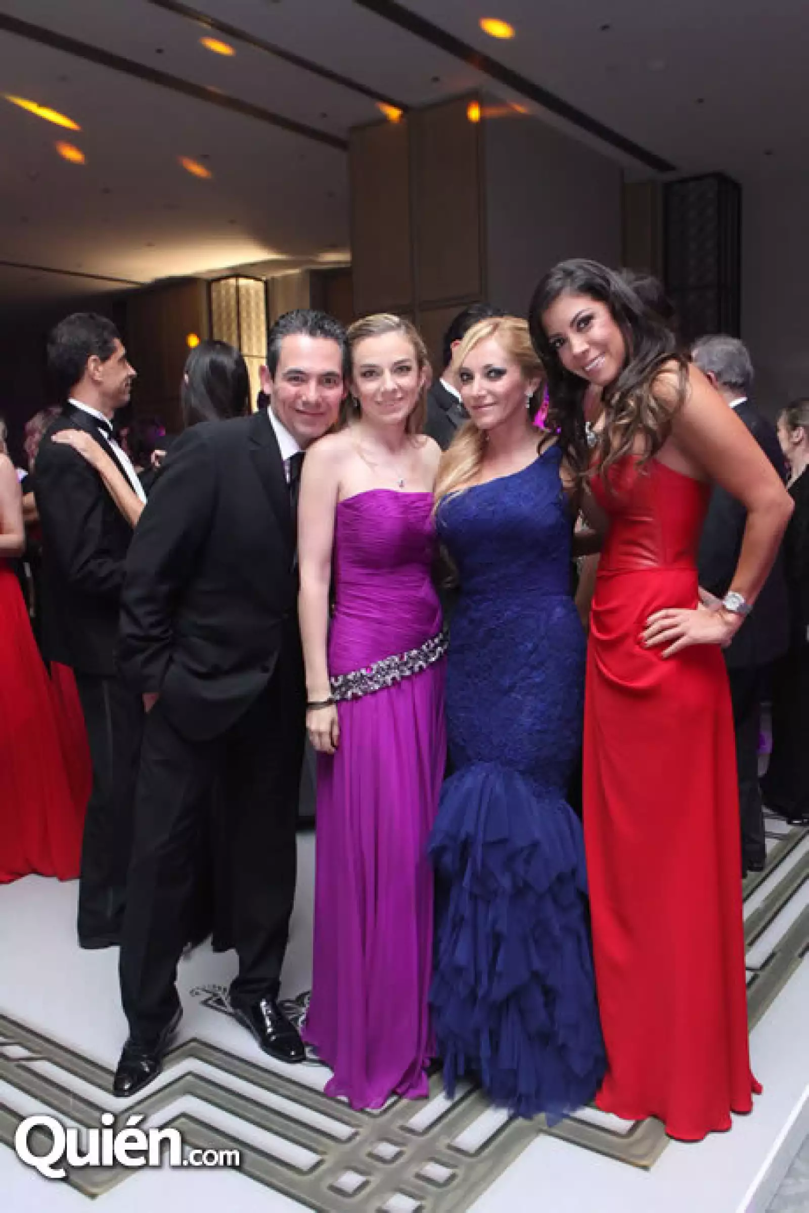María Lazcano, Paola Kramis y Emma Abed y Cristina Pani
