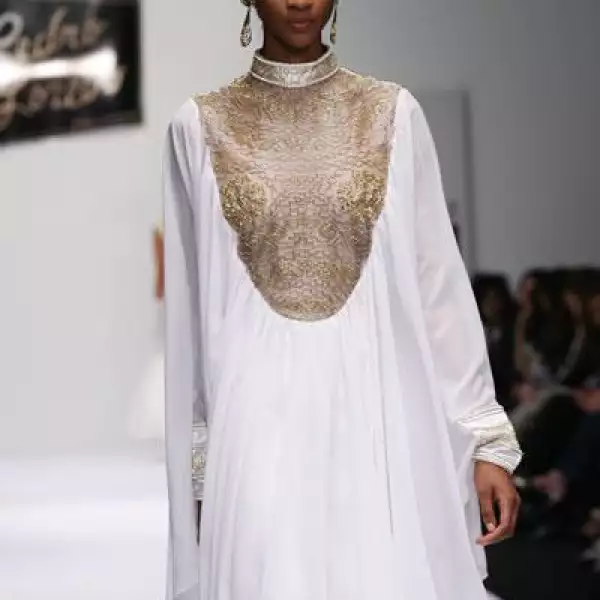 MBFM Pasarela Pedro Loredo