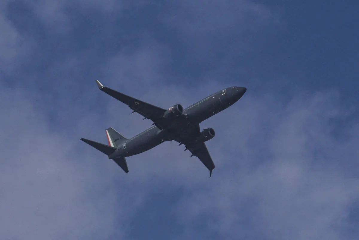 Andrés Manuel López Obrador, presidente de México, encabezó la inauguración de la pista de aterrizaje del Nuevo Aeropuerto Internacional Félipe Ángeles.