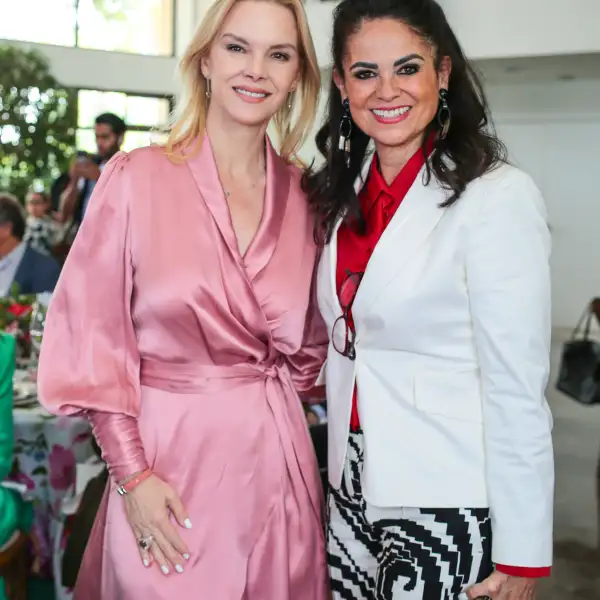 Maricarmen Ramos y Perla. Ealy