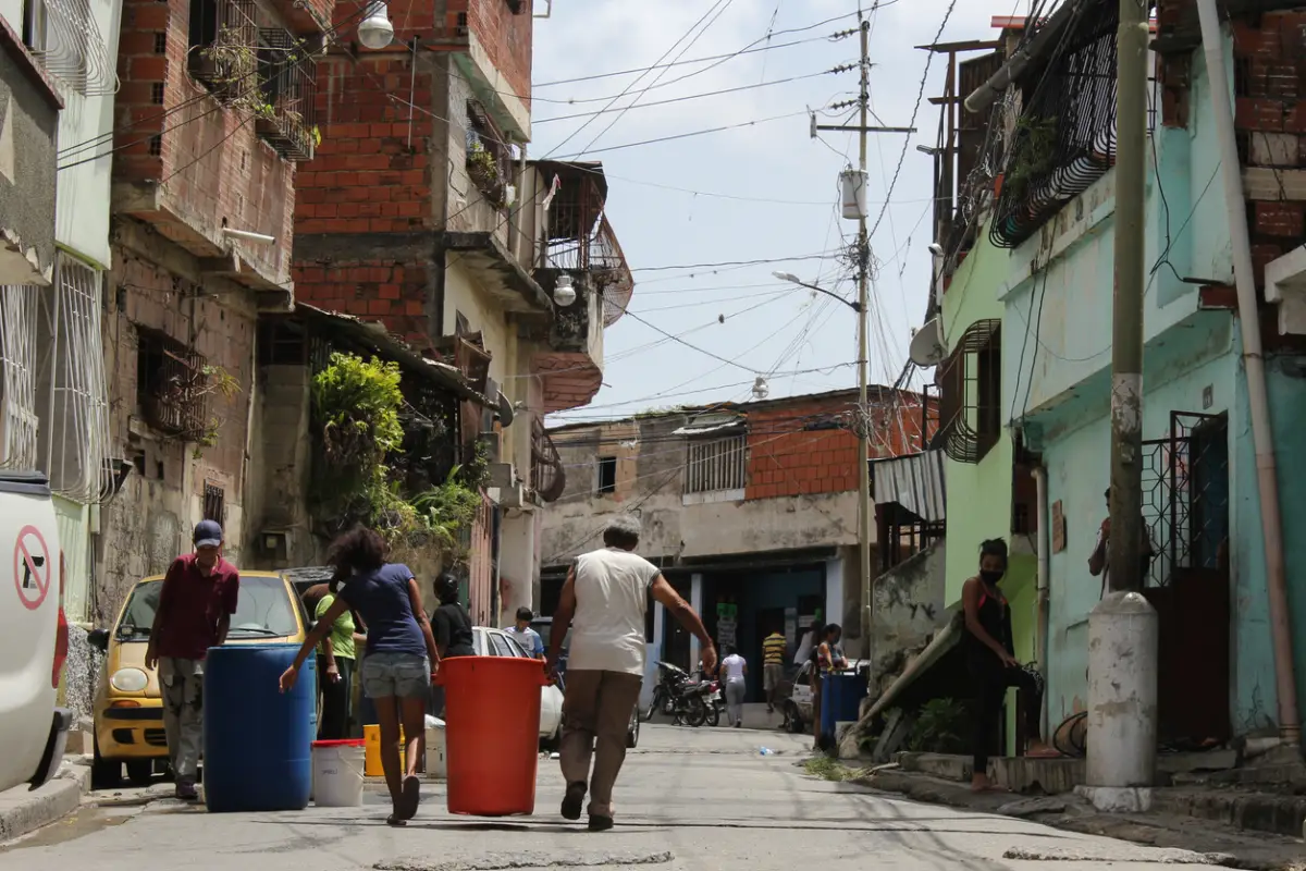 Venezuela, Lata  de Agua 