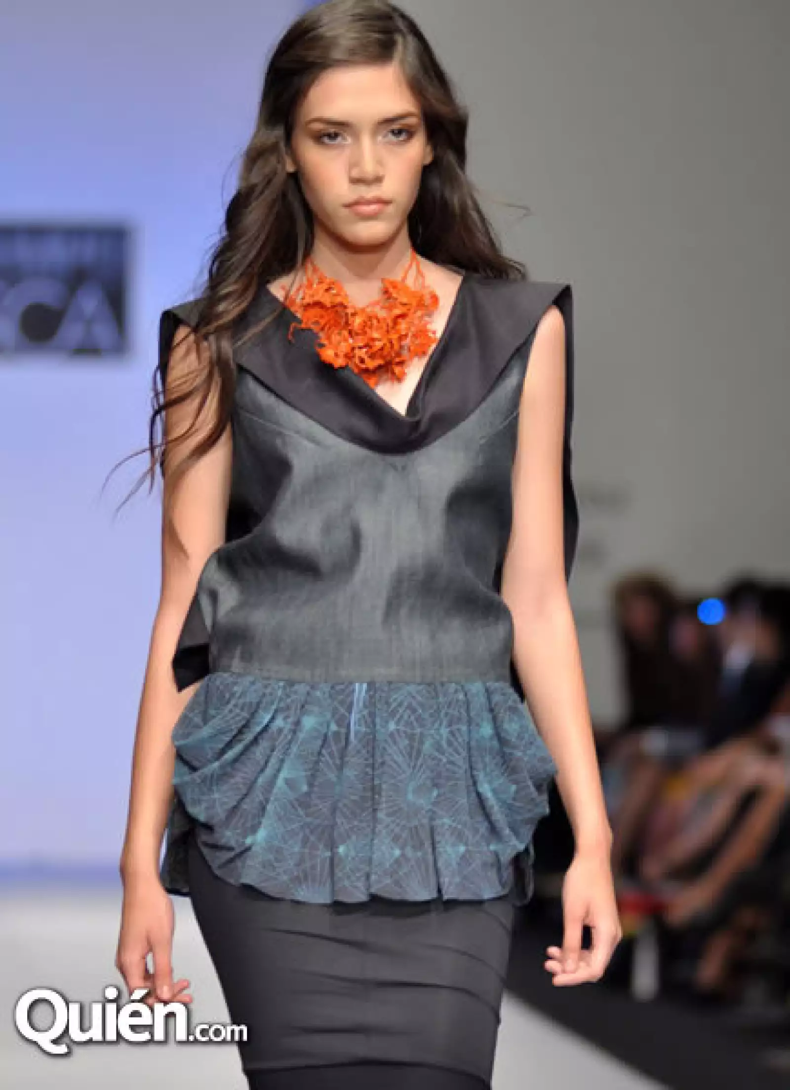 Pasarela Contempo