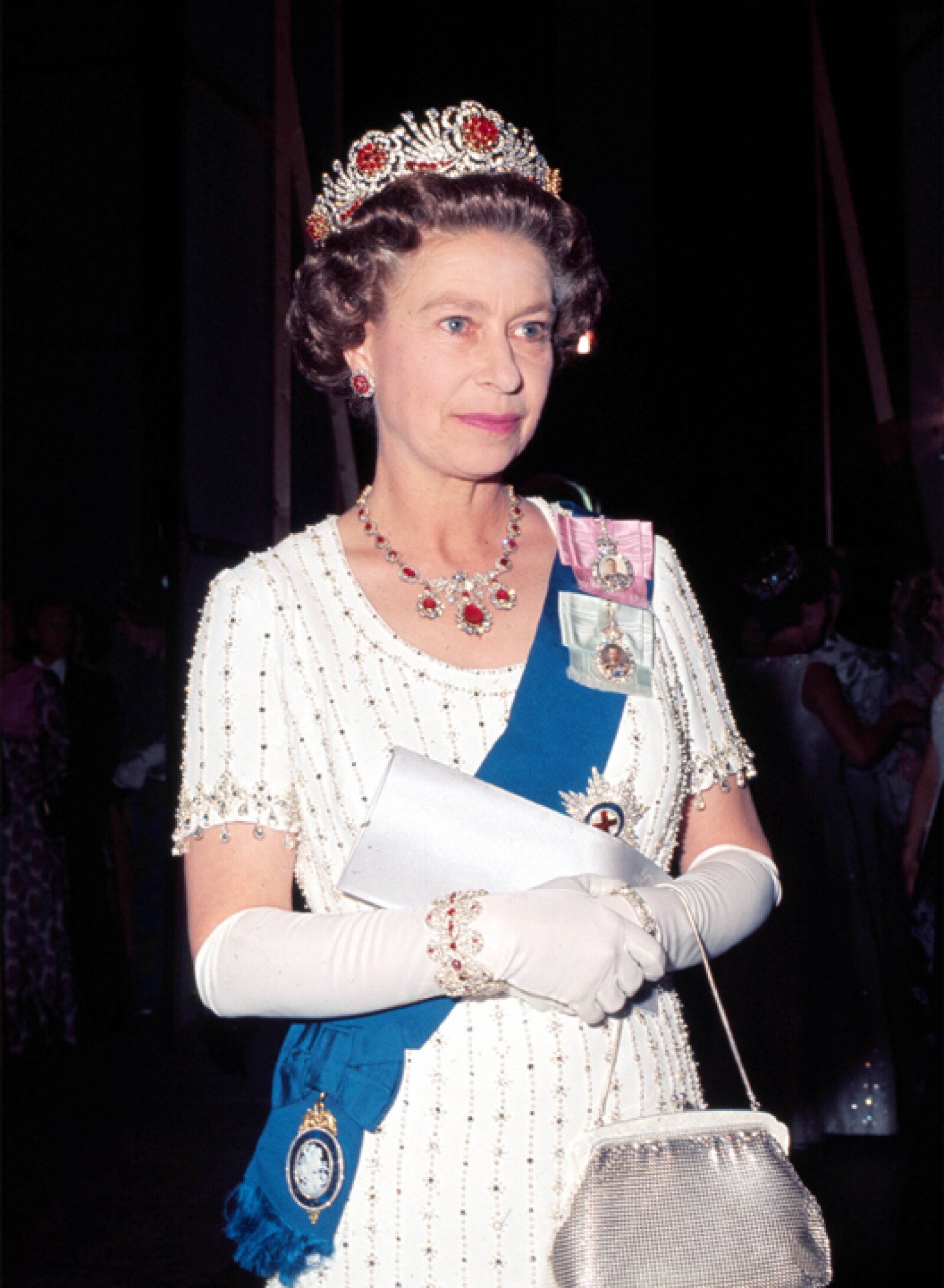 Isabel Ii Una Vida Al Servicio De Gran Bretana