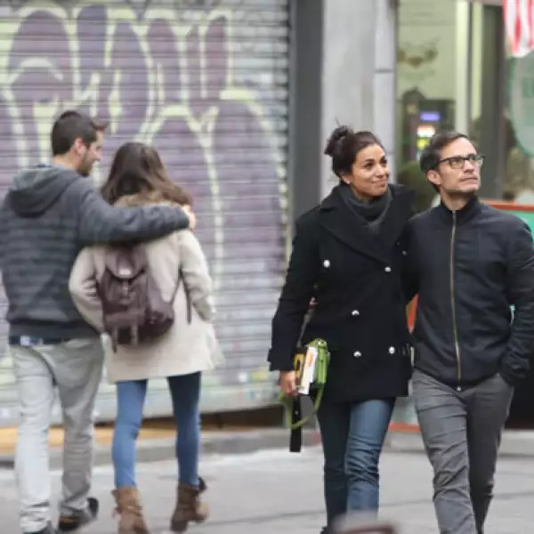 La atractiva mujer posee una belleza parecida a la de Eva Mendes.