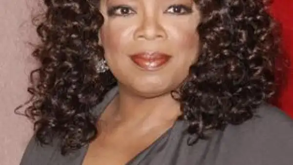 La comunicadora liderea la lista de los afroamericanos mejor pagados en Estados Unidos, con 260 millones de dólares, seguida de Tiger Woods.