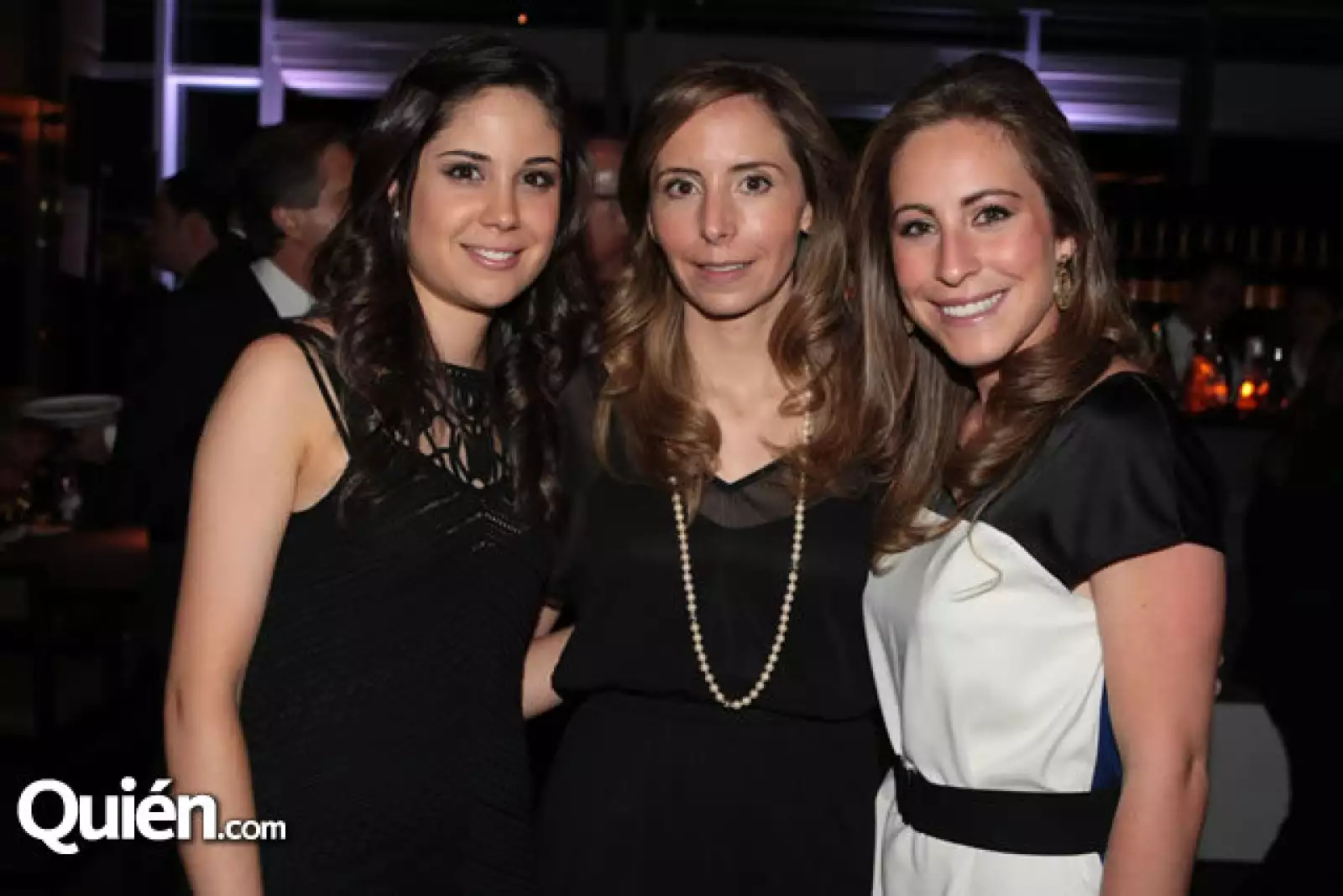 Loren Rich,Ximena Esteinou,Fernanda Borja