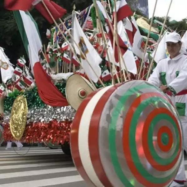 Bicentenario desfile Cont05