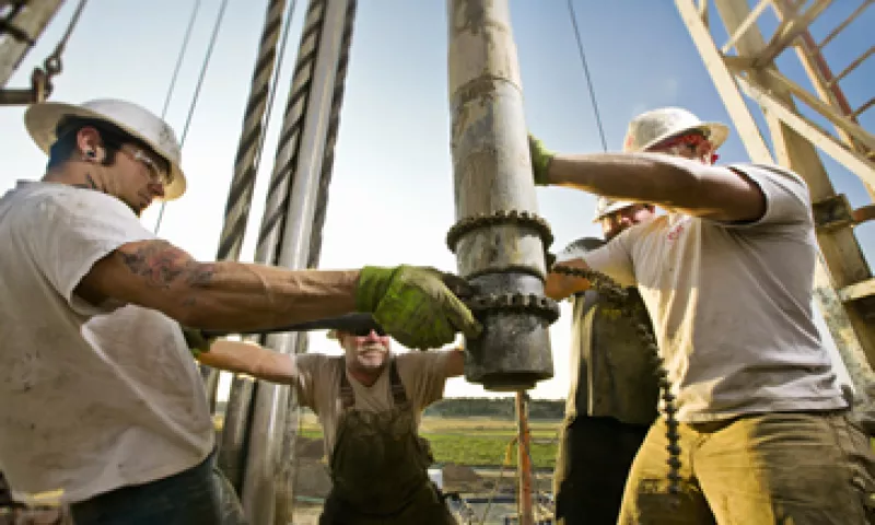 Alfa adquirió las acciones de la petrolera en 18.43 dólares canadienses. (Foto: GettyImages)